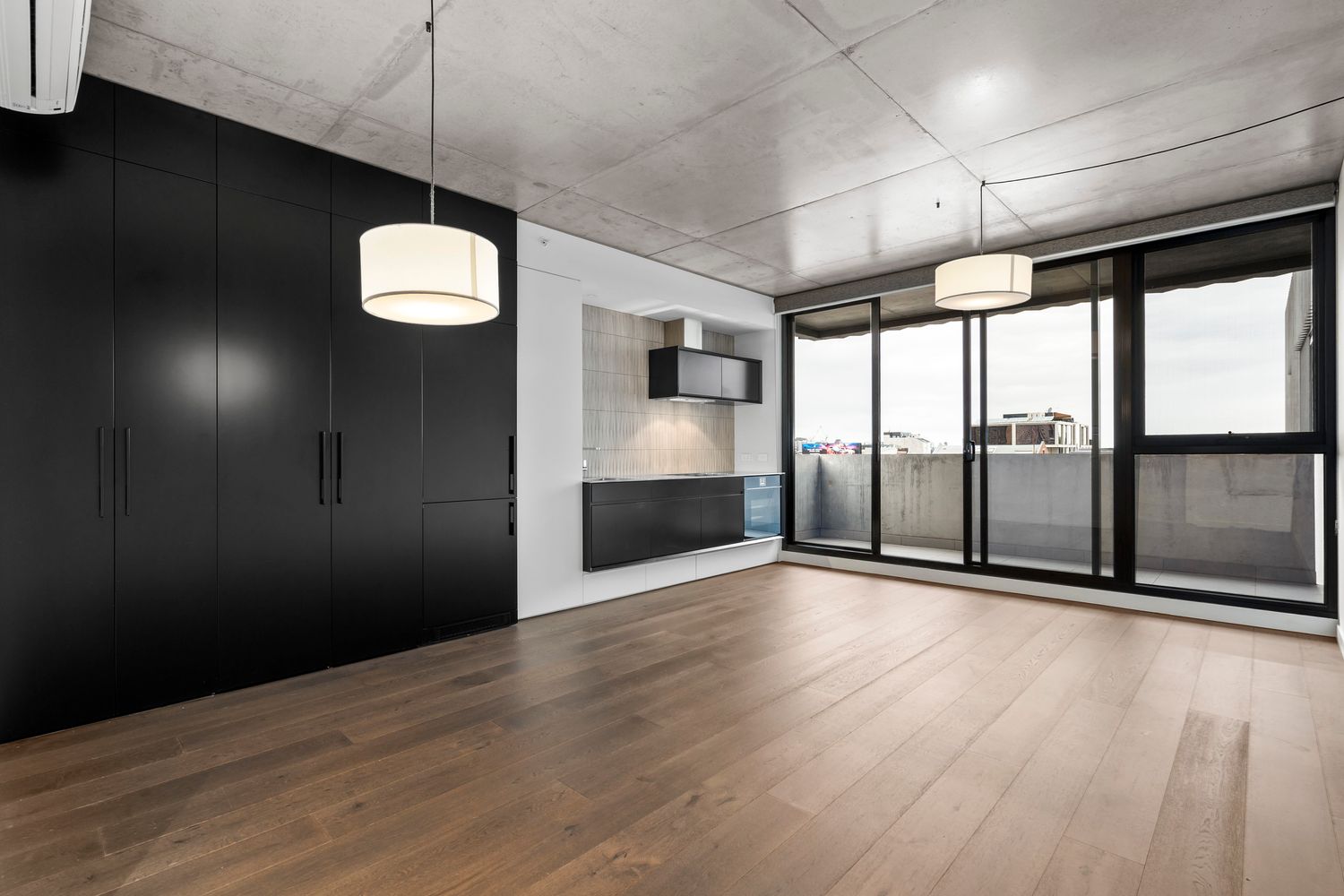 505/274 Coventry St