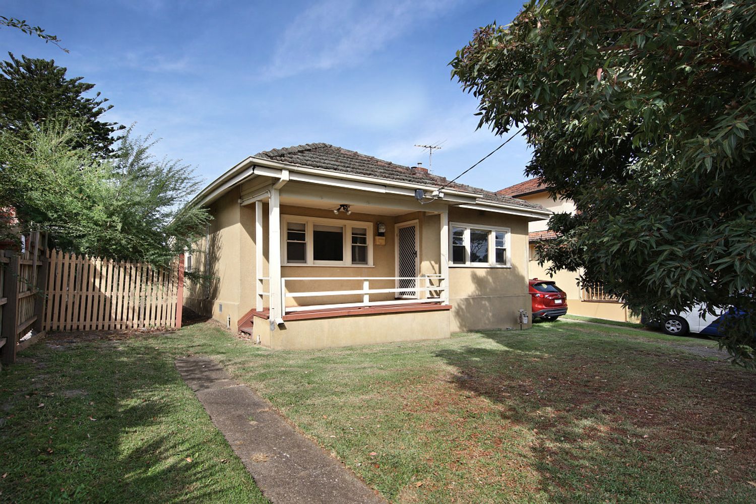13 Spring St