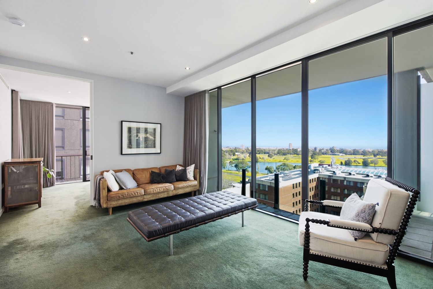 1305/582 St Kilda Road