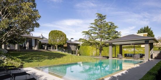 Late Spring? Flurry of Ultra-Exclusive Melbourne Mansions Hit Market - The Age